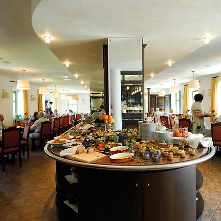 Hotel Gutshof Hauber Dresda Esterno foto