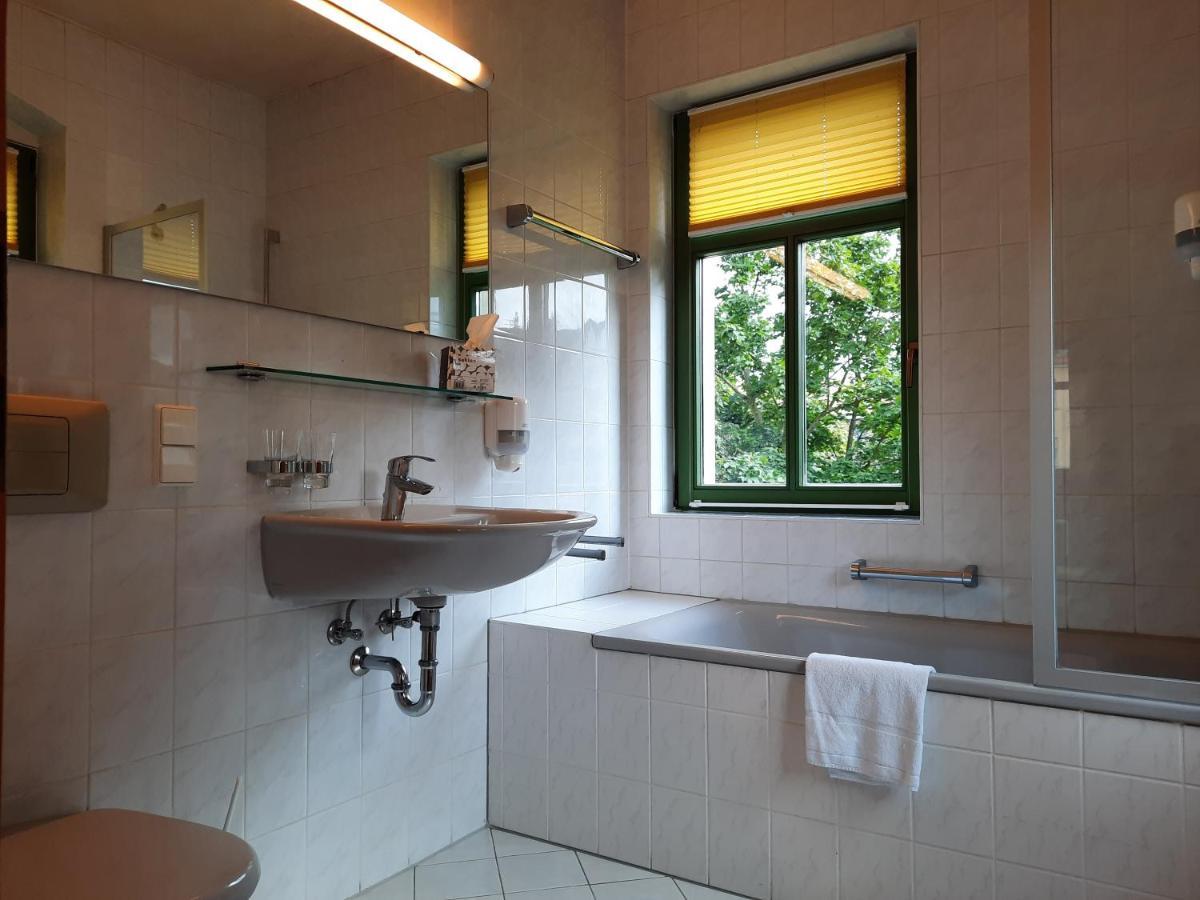 Hotel Gutshof Hauber Dresda Esterno foto